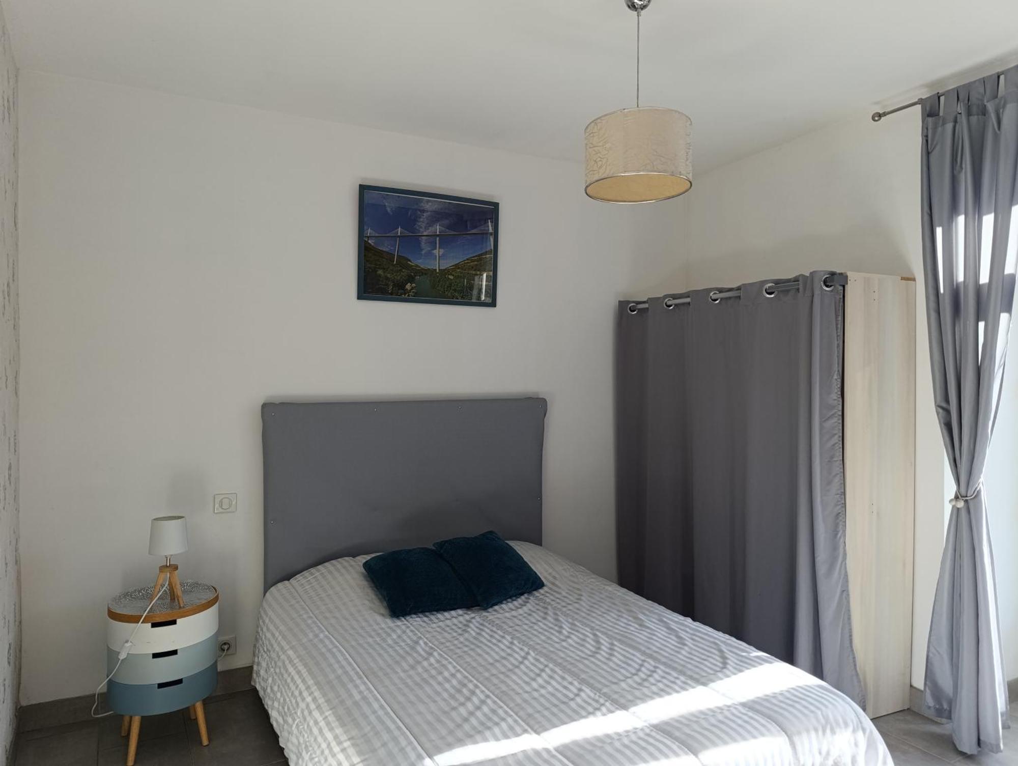Maison Spacieuse Et Agreable Saint-Georges-de-Luzençon Exteriér fotografie